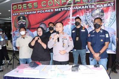 WN China Tusuk Rekan Sendiri di Jakbar, Motifnya Mengira Selingkuh Dengan Istri