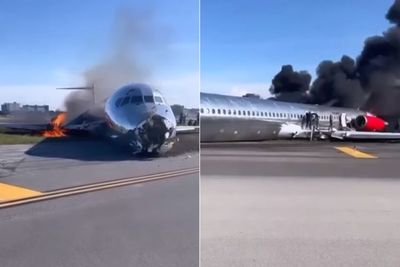 Detik-detik Pesawat Red Air Terbakar di Bandara Miami Usai Rodanya Anjlok Saat Mendarat