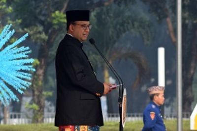 Anies Minta Daerah Penyangga Ikut Tindak Tegas Perusahaan yang Mencemari Udara