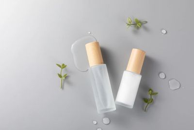Serupa Tapi Tak Sama! Ini 4 Perbedaan Essence dan Serum