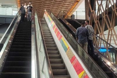 Ini Wujud Eskalator Pertama di Indonesia, Lokasinya di Mall Sarinah!