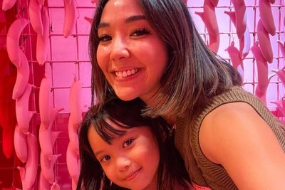 Curhat Gisel Ajak Gempi Liburan Berdua ke Singapura, Bikin Haru