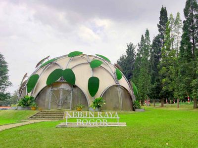 5 Tempat Wisata Populer yang Dekat dengan Stasiun Bogor