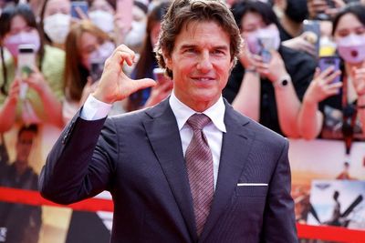 Tom Cruise Memuji Penggemar Setelah Top Gun: Maverick Meraup Rp14,8 triliun di Bioskop