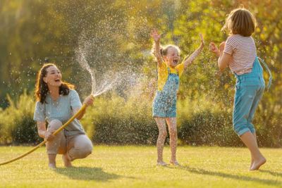 Dear Moms, Perkembangan Sosial Emosional Anak Perlu Diperhatikan di Masa Transisi Pandemi