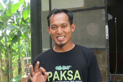 Dihina karena Resign dari Bank, Sarjana Ini Sukses Jualan Cilok hingga Punya 800 Cabang