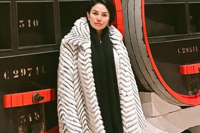 Nikita Mirzani Bantah Polisi Kepung Rumahnya Sampai 8 Jam: Harusnya Langsung Aja Tangkap