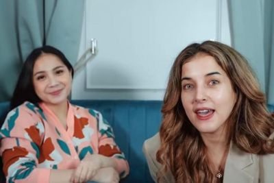 Duo Sultan! Momen Kocak Nagita Slavina Dandanin Tasya Farasya, Ini 9 Tutorial Makeup-nya