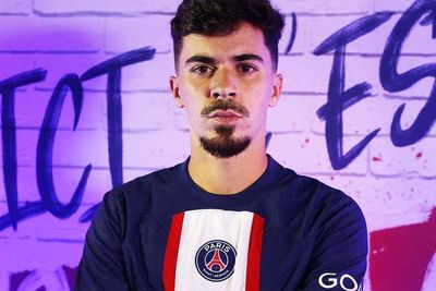Resmi! PSG Angkut Gelandang Muda dari Porto