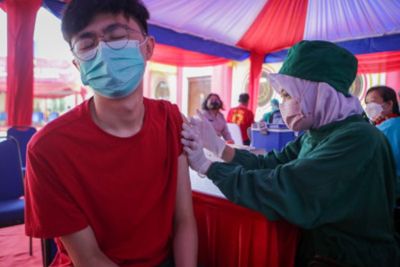 Siap-Siap! Pemerintah Bakal Wajibkan Vaksin Booster Sebagai Syarat Masuk Tempat Publik