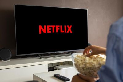 Netflix Hadirkan Fitur Clips Mirip TikTok untuk Cari Tontonan Lebih Cepat