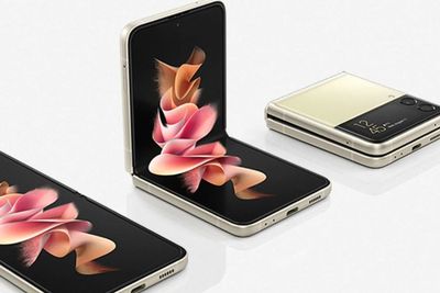 Rumor Samsung Bakal Luncurkan Ponsel Lipat, Harganya di Bawah Rp11 Juta