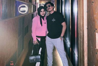 Mewah! Gaya Aurel Pakai Celana Jogger Seharga Motor, Mesra Pegang Pundak Atta Halilintar