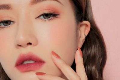 5 Tutorial Pakai Lipstik Ombre Mudah dan Praktis, Bikin Bibir Nambah Seksi