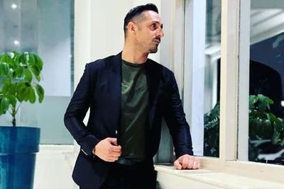 Claudio Martinez, Mantan Pemain Bola yang Lebih Sering Main Sinetron