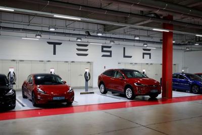 Lagi-lagi Tesla Diminta Tarik Lebih dari 59.000 Unit Mobil Listrik di Seluruh Dunia