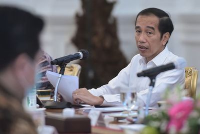 Siap-Siap! Jokowi Prediksi Puncak COVID-19 Terjadi Lagi Pekan Depan, Booster Digencarkan
