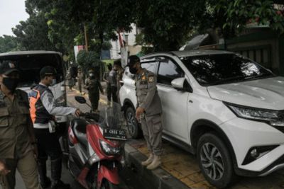 Soal Parkir Liar di Jakarta, Kapolda Metro ke Dirlantas: Taruh Anggota dan Derek!