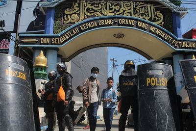 Kepung Rumah Anak Kiai Jombang Sekaligus DPO Pencabulan, Polisi: Kita Sudah Humanis!