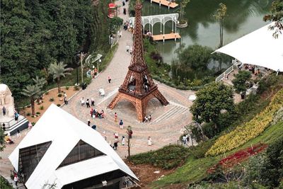 Liburan ke Sarae Hills Bandung Berasa Keliling Dunia, Banyak Spot Foto Ikon Negara Lain