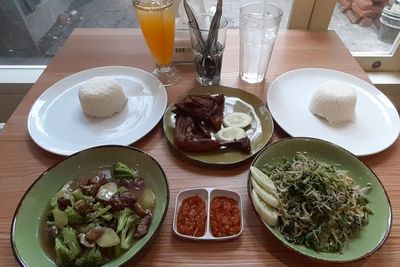Di Resto Ini Kuliner Lombok dan Sunda Berpadu Jadi Satu, Gimana Rasanya?