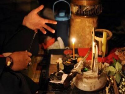 3 Macam Pelet yang Dipercaya Sering Dipakai Perempuan dalam Menaklukkan Laki-Laki