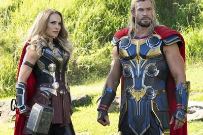 Review Film Thor : Love and Thunder , Hadirkan Unsur Komedi dan Perbucinan