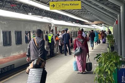 Catat! Mulai 17 Juli 2022 Aturan Naik Kereta Jarak Jauh Diperketat, Cek di Sini Syaratnya