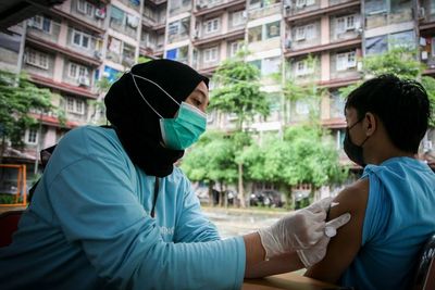 Lampung Jemput Bola Vaksin Booster, Wagub Beber Masalah: Kini Anggap Covid-19 Flu Biasa