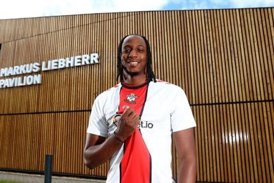 Resmi! Southampton Datangkan Gelandang dari Rangers FC