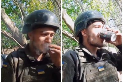 Gokil! Tentara Ini Tetap Tenang walau Digempur Lawan