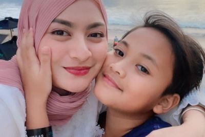 Nathalie Holscher Terharu Lihat Perlakuan Ferdi: Dia Benar-benar Anggap Aku Ibu!
