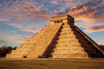 Menengok yang Tersembunyi di Dalam Piramida Maya yang Ternyata Berisi Kuburan Orang Kaya
