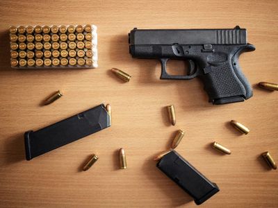 Dor! Rumah Warga di Tangsel Kena Peluru Nyasar, Korban Lapor Polisi
