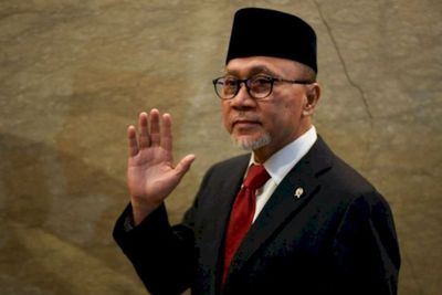 Jokowi Tegur Zulhas Minta Fokus Bekerja Turunkan Harga Minyak Goreng, Ini Penyebabnya