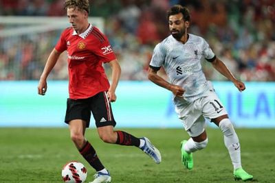 Pemain 19 Tahun Man United Gocek Mo Salah, Ayahnya sampai Bangga