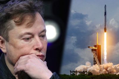 Meledak saat Uji Coba, Elon Musk Cek Kerusakan Roket SpaceX Pakai Senter