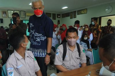 Elektabilitas Ganjar Pranowo Unggul di Jawa Timur, Tiga Nama Membuntuti