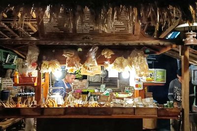 Angkringan Fancy di Tulungagung, Vibe-nya Kayak Kafe Menunya Nasi Bakar!