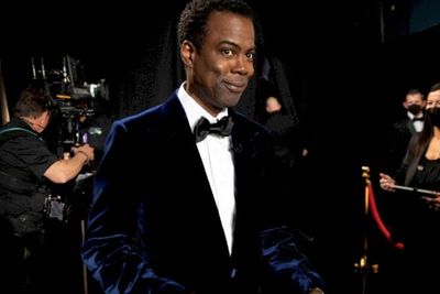 Chris Rock Tolak Jadi Host di Emmy Awards 2022, Trauma Ditampar Will Smith?