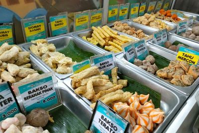 Punya 43 Varian, Bakso Ini Jadi Langganan Artis Ibu Kota Sampai Menteri