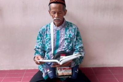 Kisah Inspiratif Kuli Bangunan Bisa Berangkat Haji dengan Menjual Tanah