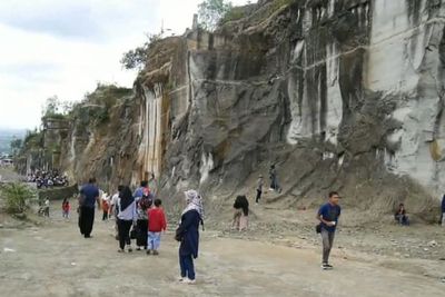 Keren! Bekas Galian Tambang Terlantar, Kini Disulap Jadi Tempat Wisata Eksotis