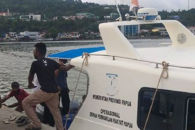 Bawa 8 Penumpang, Perahu Motor Anggota DPRD Papua Hilang Kontak di Kepulauan Yapen