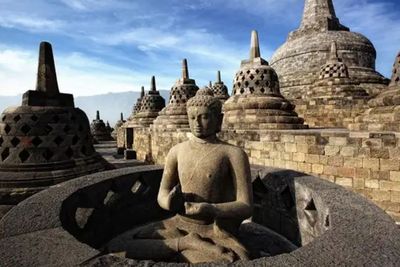 Daftar 7 Keajaiban Dunia versi NOWC, Candi Borobudur Tak Terhitung!