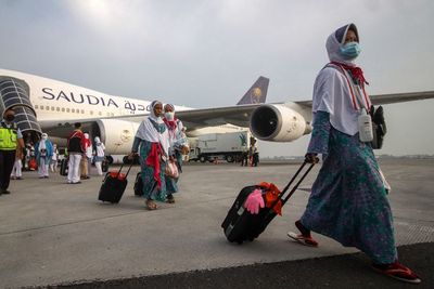 Jemaah Haji Pulang, Kemenkes Imbau Keluarga Hindari Sentuhan, Cium Tangan & Berpelukan