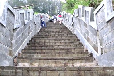 Ternyata Ada Tembok Besar Cina di Sumbar, Lokasinya di Atas Bukit Ini!