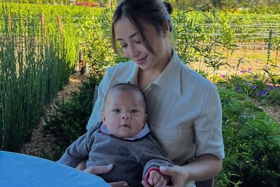 The Real Sultan! Nikita Willy Pengin Dipanggil Ibu oleh Baby Izz, Alasannya Bikin Kagum