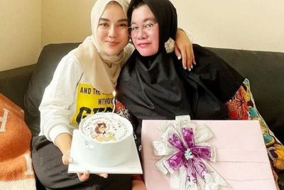 Medina Zein Dipenjara, Ibunya Pilu: Udah Dididik ke Pesantren, tapi Takdir Allah Pahit