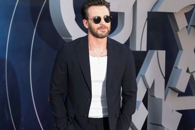 Kebanyakan Main Film, Chris Evans Ingin Fokus Cari Jodoh: Butuh Teman Curhat